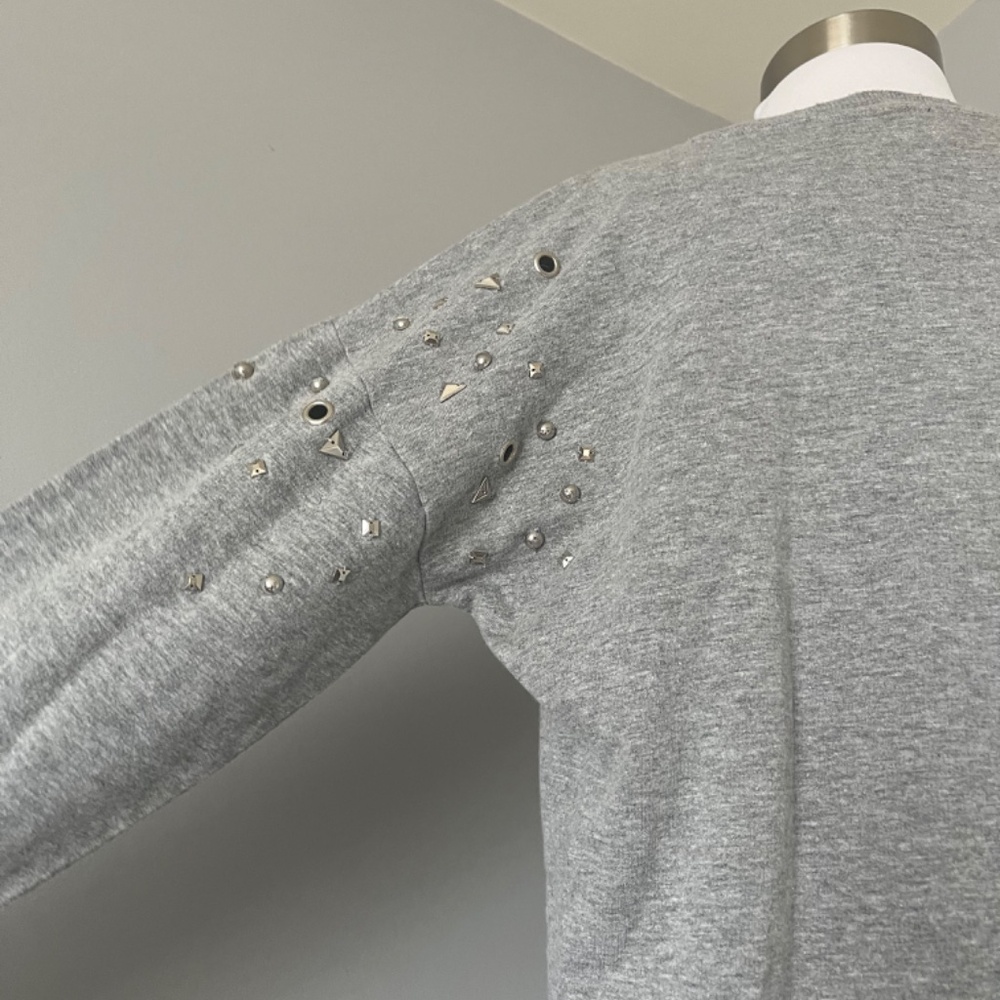 NWT JOE’S Distressed Gray Jeweled Studded Long Sleeve Relaxed Sweatshirt Top S‎ - Picture 5 of 10